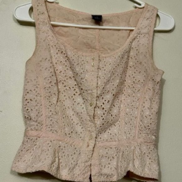 Gap Cropped Peplum Eyelet Tank Top (XS) - Picture 1 of 1